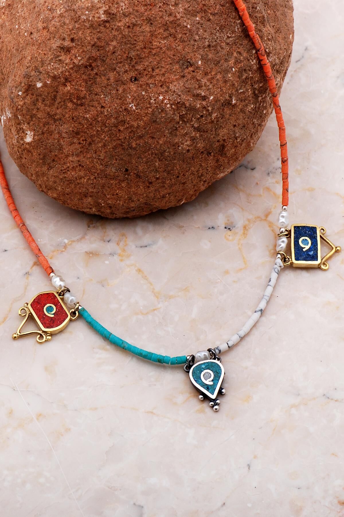 Doğal Taşlı Mozaik İşlemeli Gümüş Kolye 6528