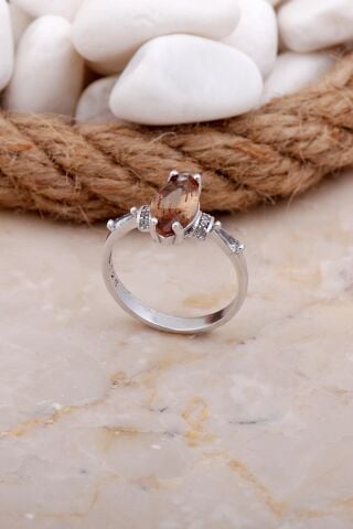 Renk Değiştiren Sultan Taşlı Mekik Rodyumlu Gümüş Yüzük 3553