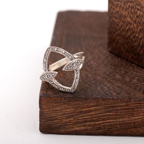 Markazit Taşlı Tasarım Gümüş Yüzük 2417