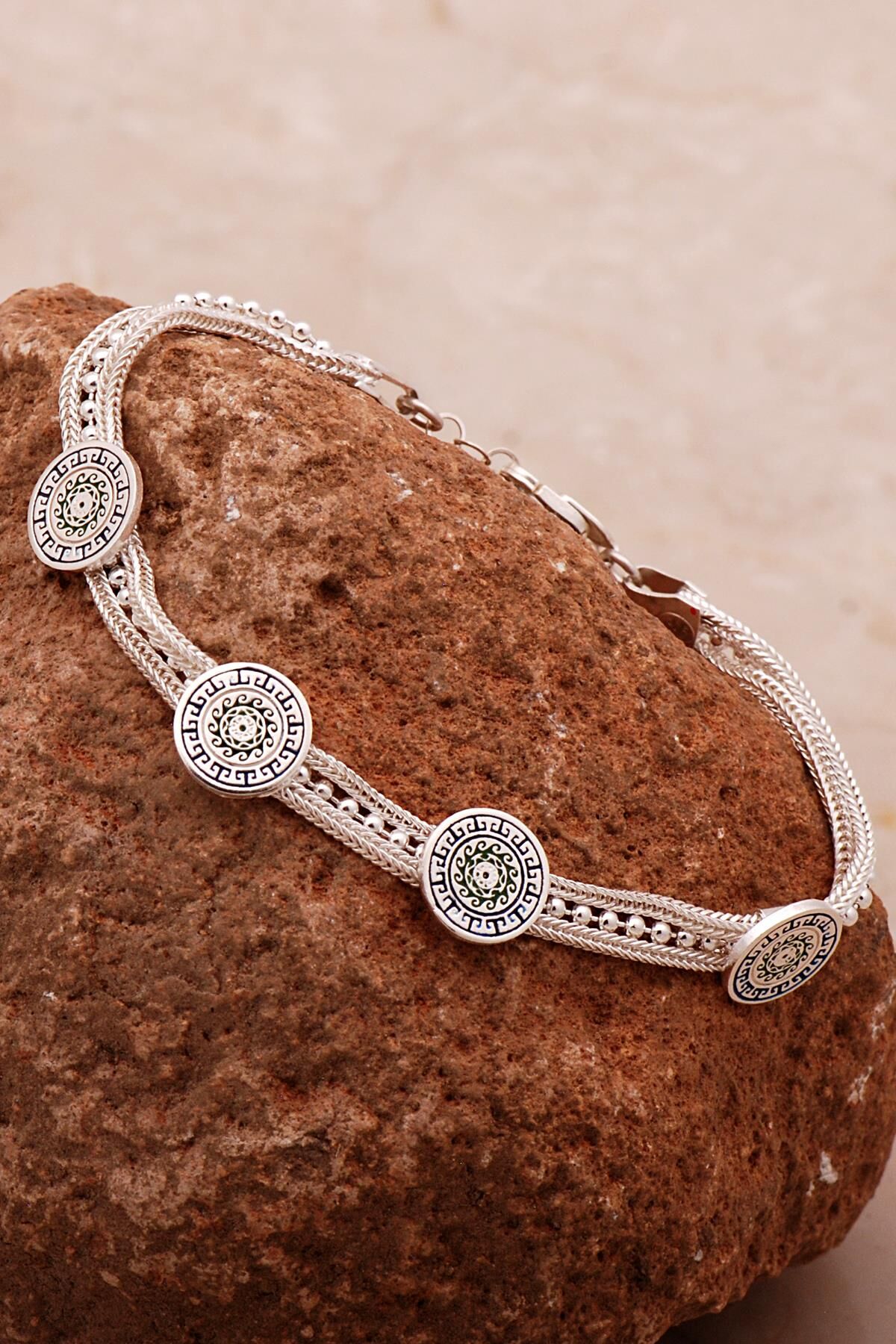 Anadolu Motifli Mineli Hasır Elişi Tasarım Gümüş Bileklik 4352