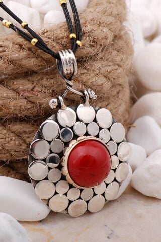 Mercan Taşlı Pullu Elişi Gümüş Kolye 7432