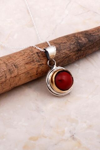 Mercan Taşlı Sarma Elişi Gümüş Kolye 7822