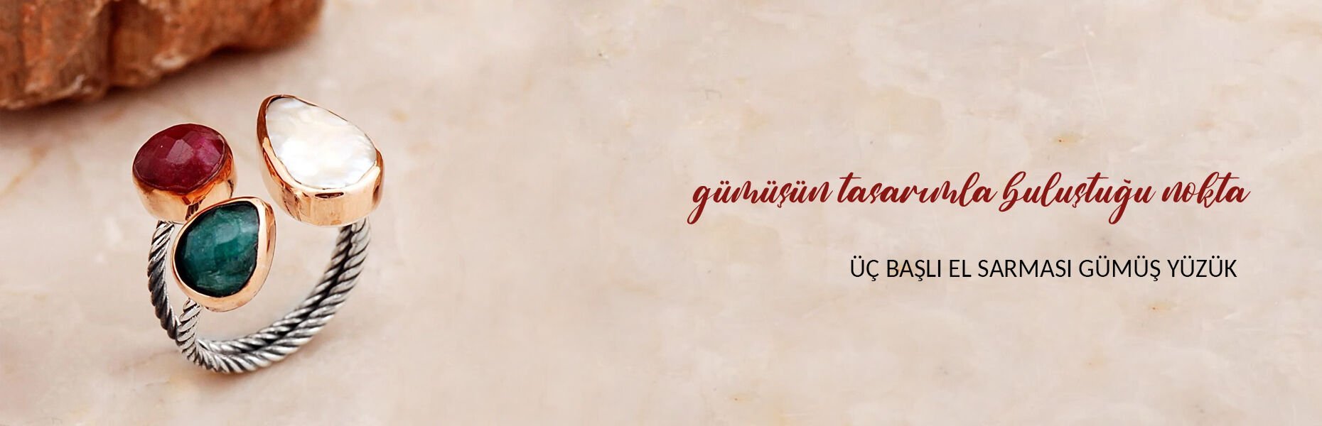 Üç Başlı İnci, Zümrüt ve Yakut Taşlı El Sarması Gümüş Yüzük