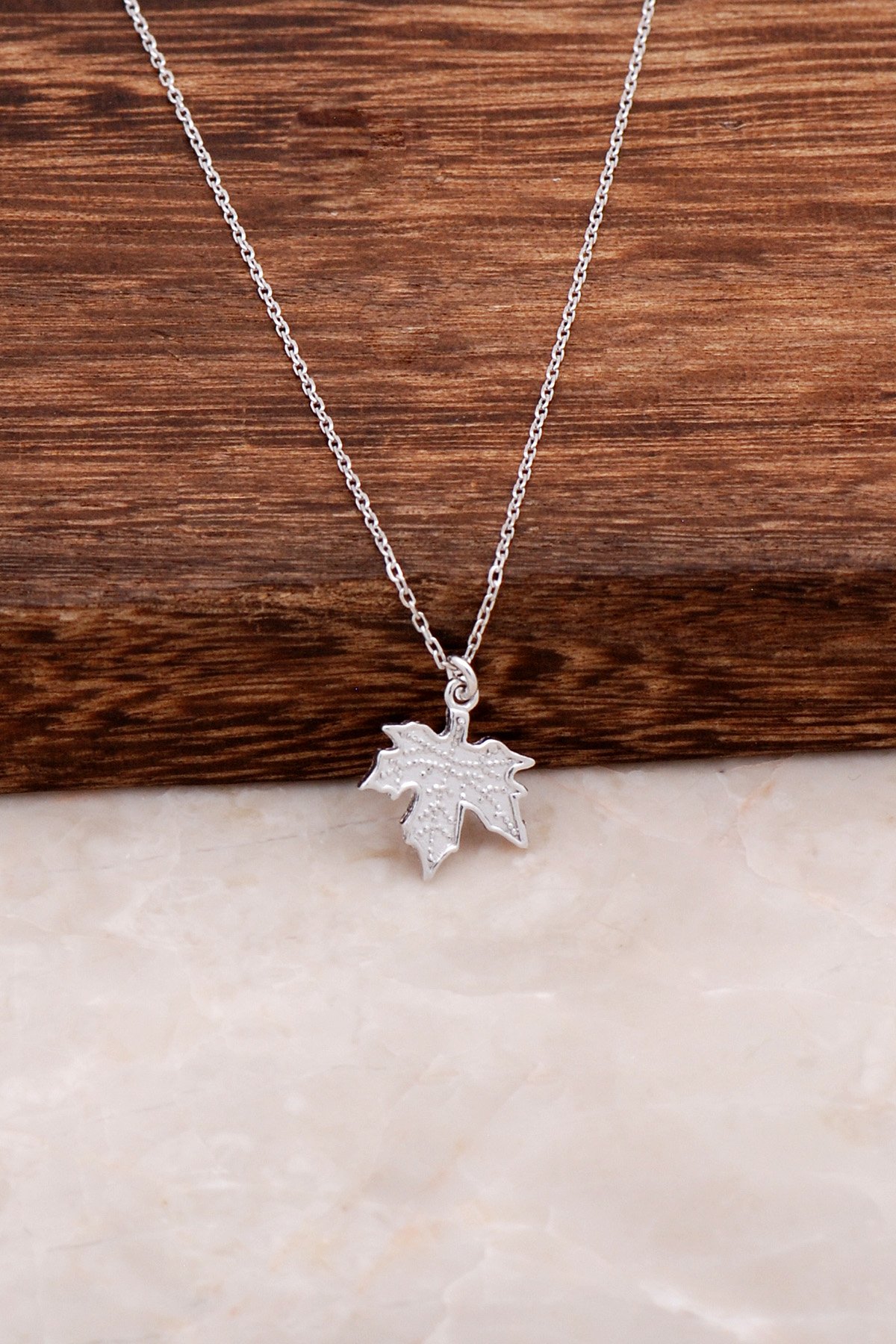 Çınar Yaprağı Tasarım Gümüş Kolye 6517