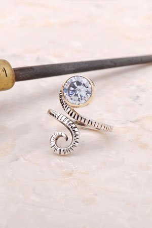 Kuvars Taşlı Gümüş Yüzük