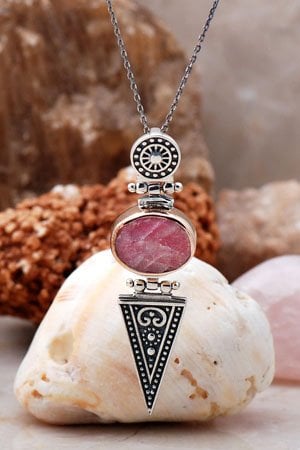 Pembe Kuvars Taşlı Gümüş Kolye