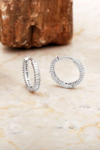 18 Mm Baget Taşlı Rodyumlu Gümüş Halka Küpe 7030