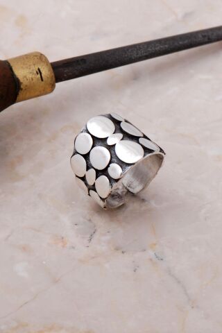 Hera Pullu Elişi Tasarım Gümüş Yüzük 2036