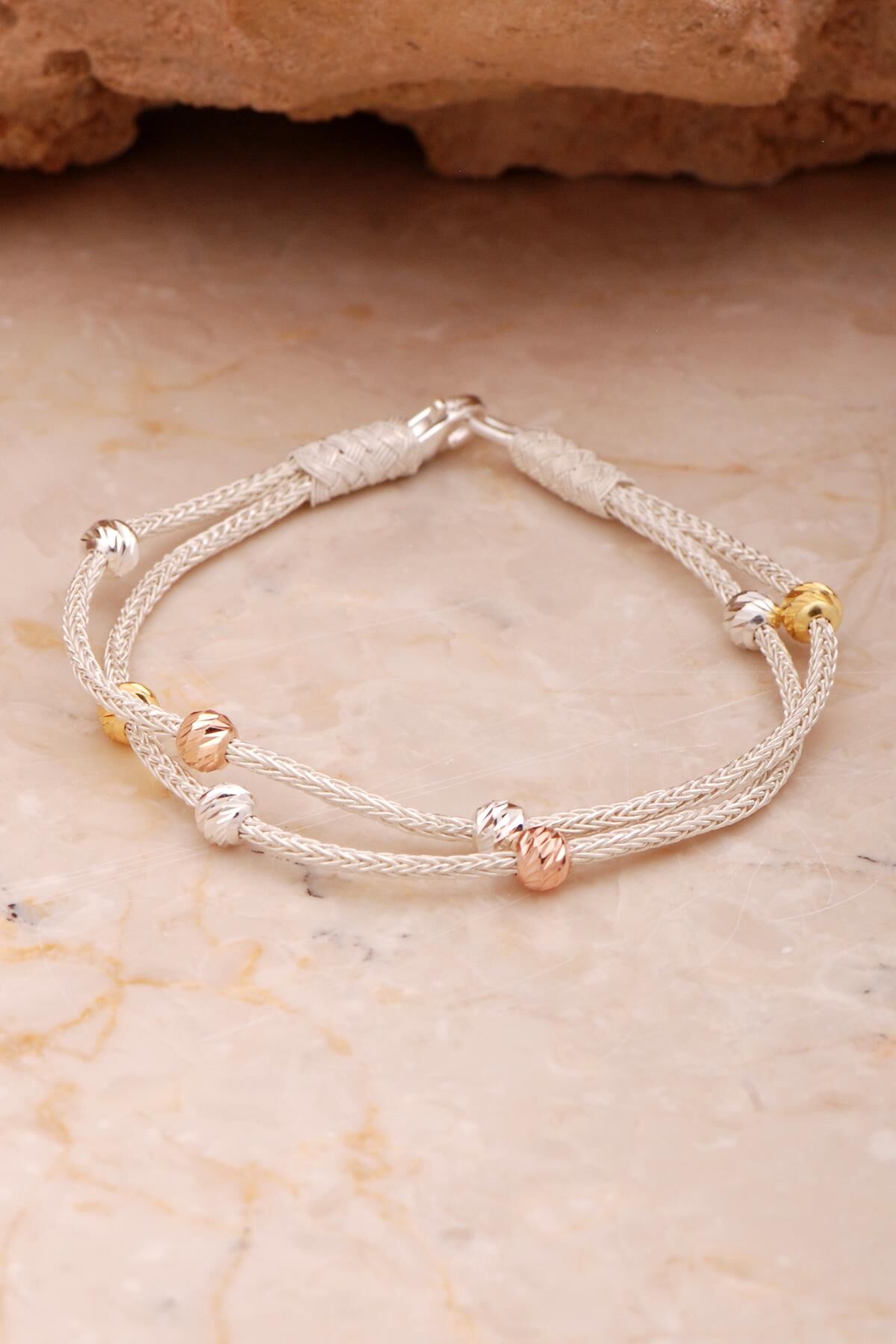 Kazaziye İşlemeli Elişi Dorika İki Sıralı 1000 Ayar Gümüş Bileklik 4392