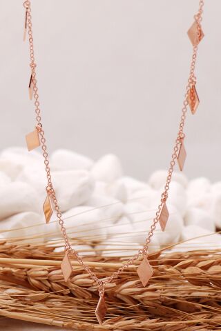 Kare Pullu Rose Gümüş Kolye 7447