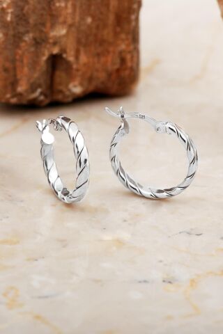 20 Mm Ezme Burgu Rodyumlu Gümüş Halka Küpe 7048
