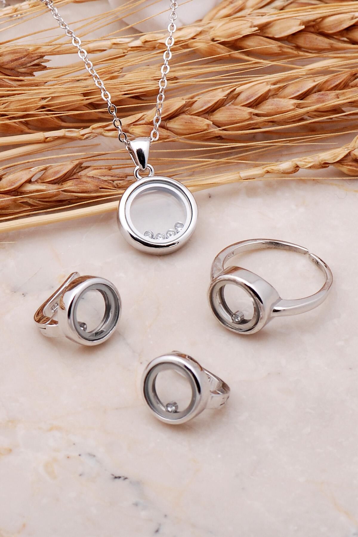 Taşlı Tasarım Rodyumlu Gümüş Set 2469