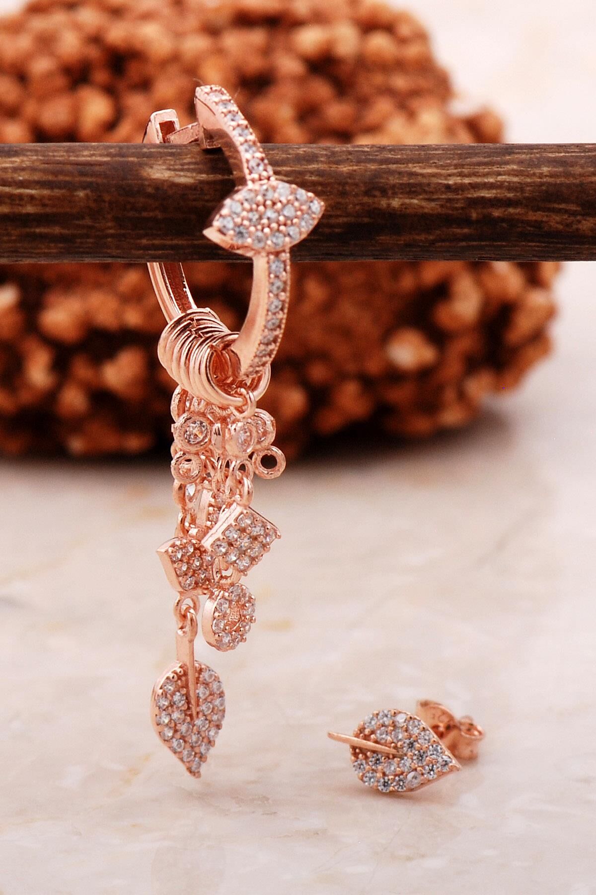 Yaprak Rose Gümüş Kombin Şans Küpe 5459