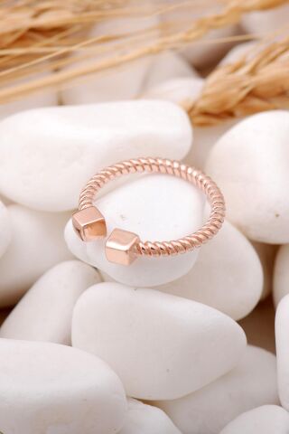 Küp Burgulu Rose İnce Gümüş Yüzük 3306