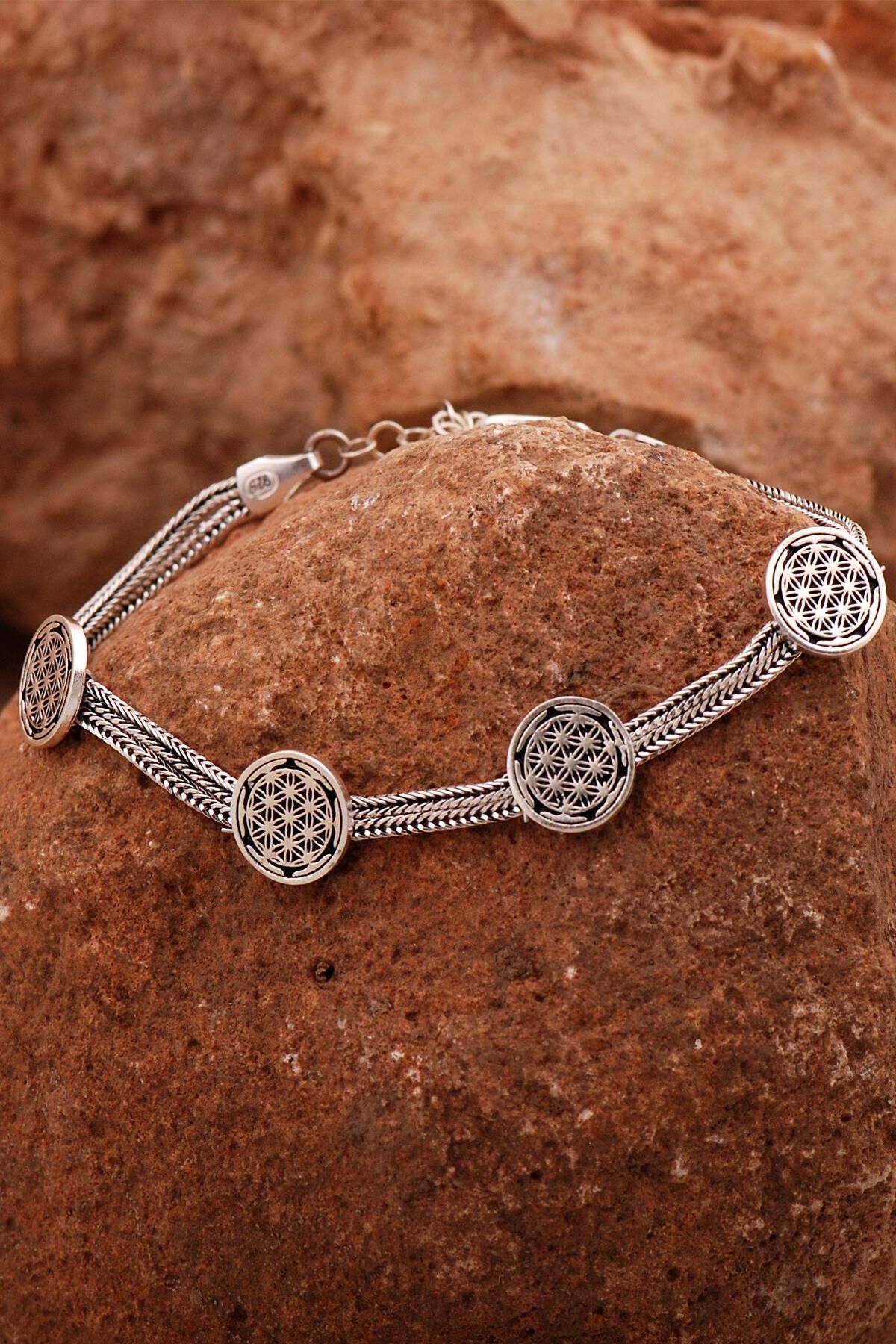 Yaşam Çiçeği Hasır Elişi Oksitli Gümüş Bileklik 4430