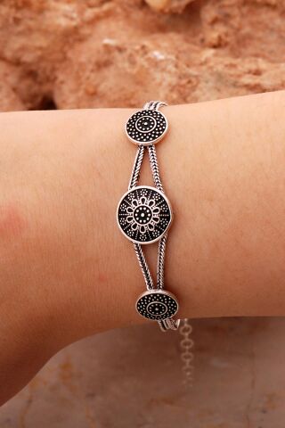 Mardin Güneşi Hasır Elişi Oksitli 925 Ayar Gümüş Bileklik 4433