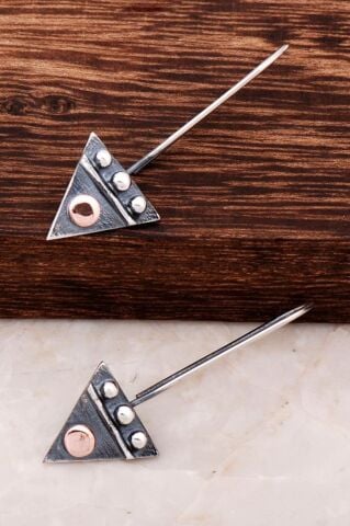 Cesaret Temalı Tasarım Elişi Gümüş Küpe 4266