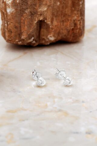 4 Mm Küçük Boy Sarma Elişi Gümüş Küpe 7071