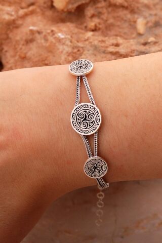 Anadolu Motifli Elişi Hasır Oksitli Gümüş Bileklik 4434