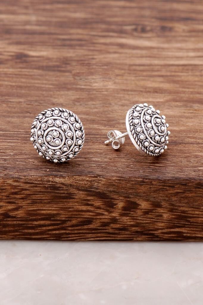 Telkari İşlemeli Çivi Topuzu Antik Tasarım Gümüş Küpe 2577