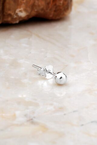 4 Mm Gümüş Top Küpe 7074