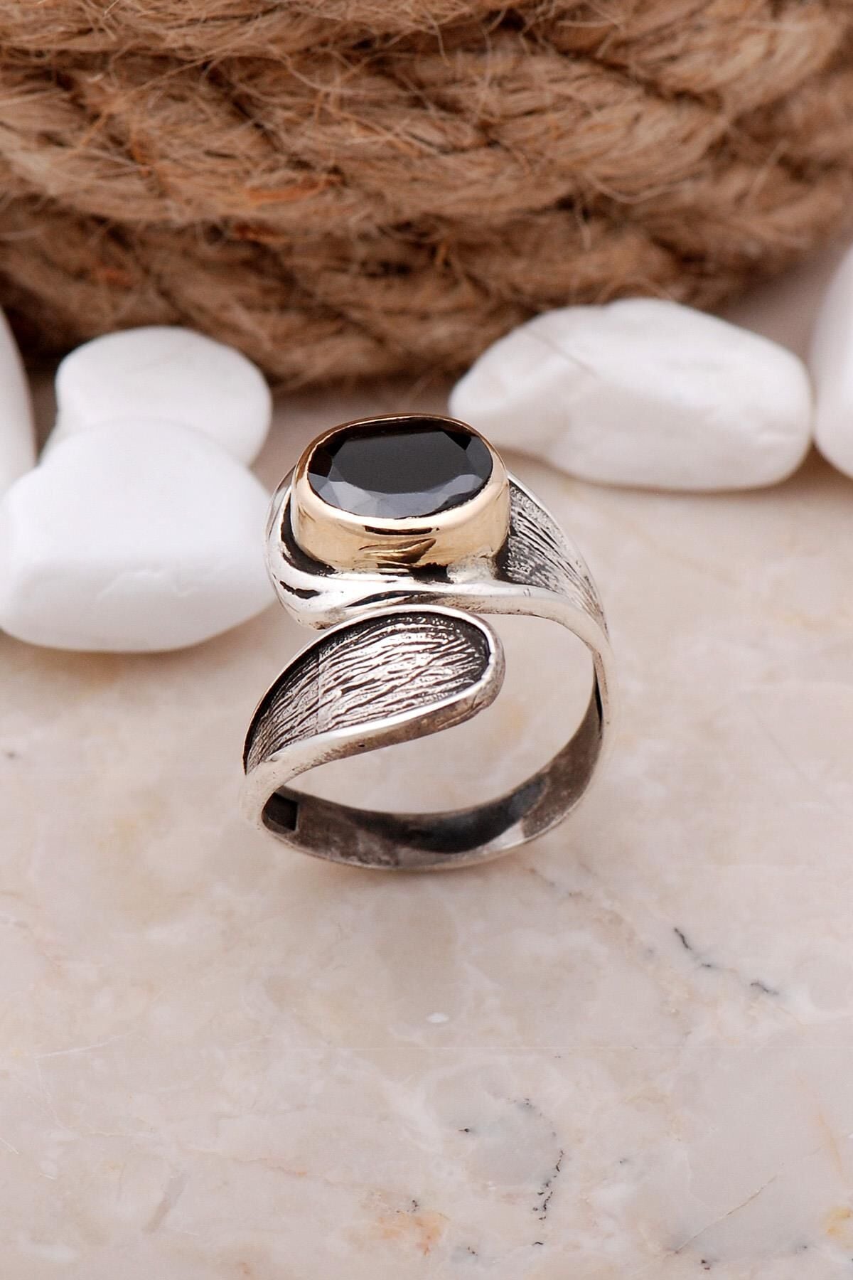 Oniks Taşlı Damla Elişi Gümüş Yüzük 3315