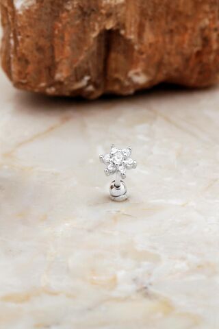 Çiçek Rodyumlu Gümüş Tragus Küpe 7081