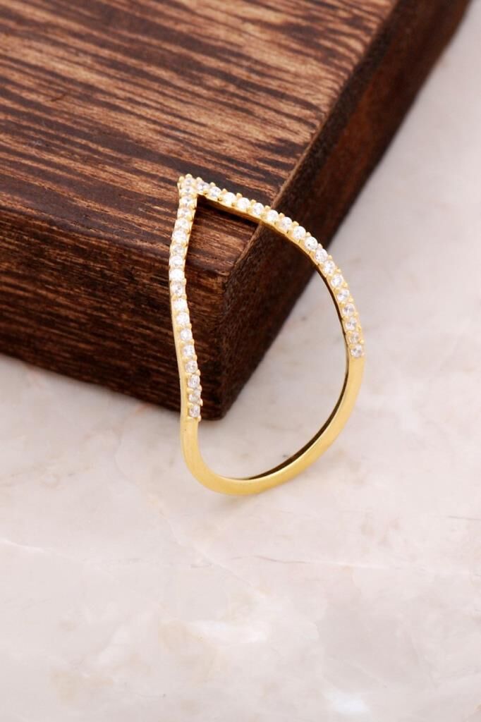 Zirkon Taşlı Tasarım Gümüş Yüzük 825