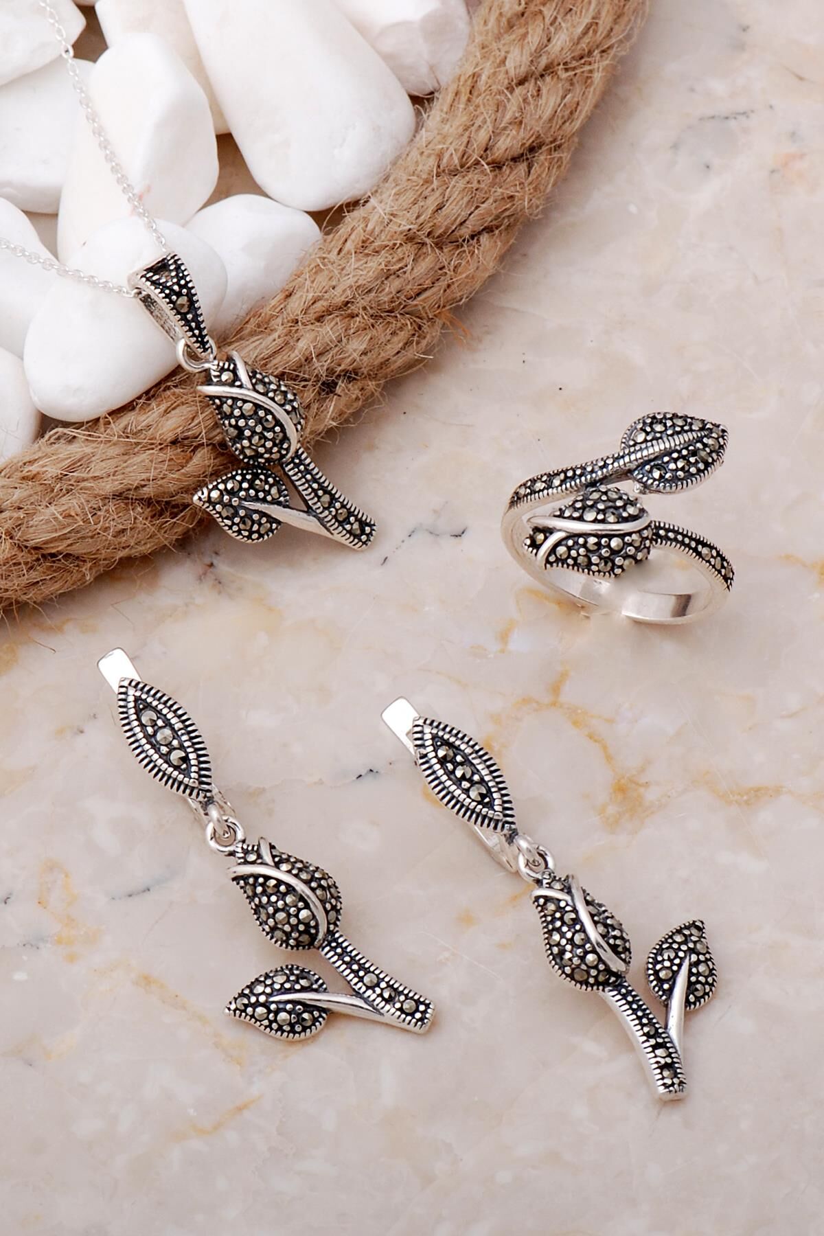 Laleli Markazit Taşlı Gümüş Üçlü Set 2129