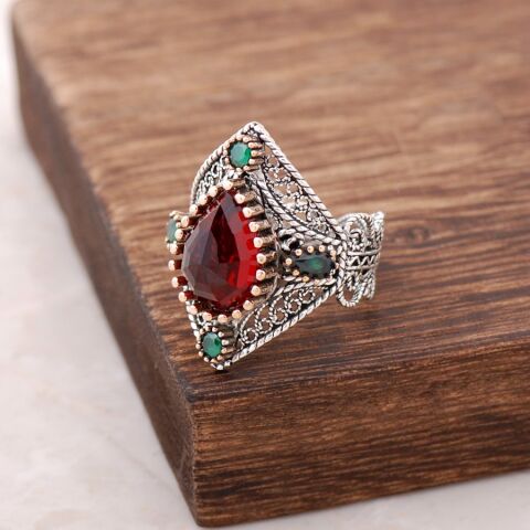 Lal Taşlı Telkari İşlemeli Gümüş Yüzük 2481