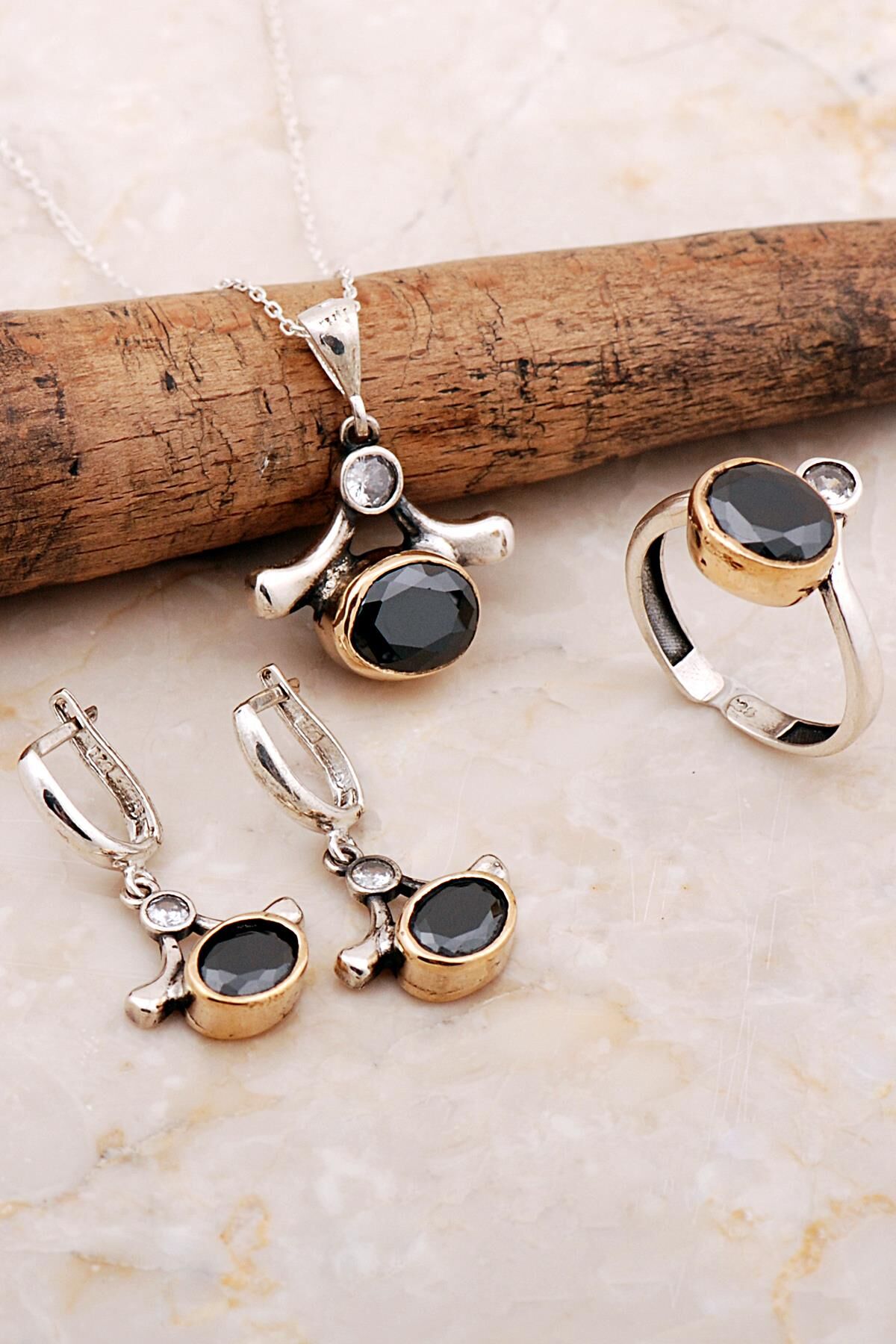 Oniks Taşlı Tasarım Gümüş Set 2800