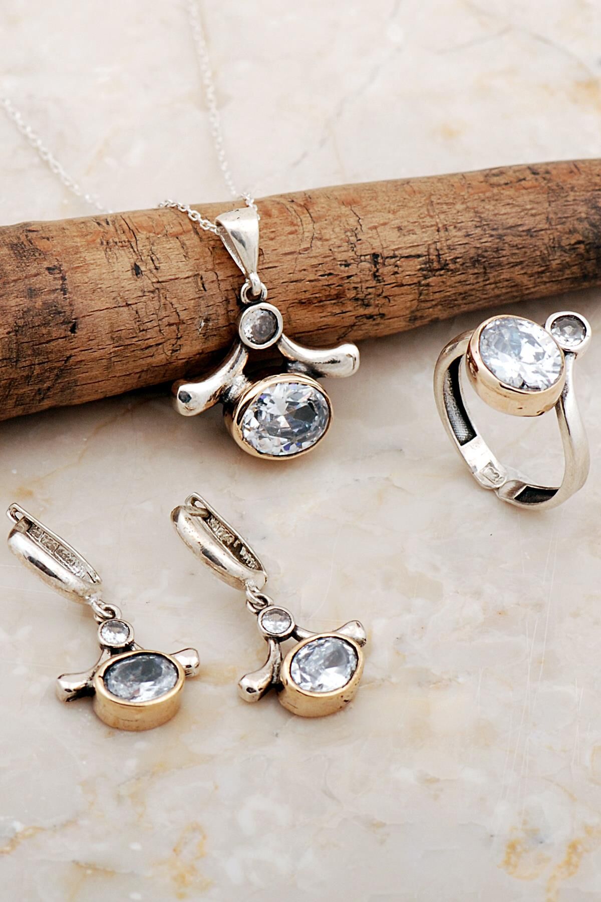 Kuvars Taşlı Tasarım Gümüş Set 2802