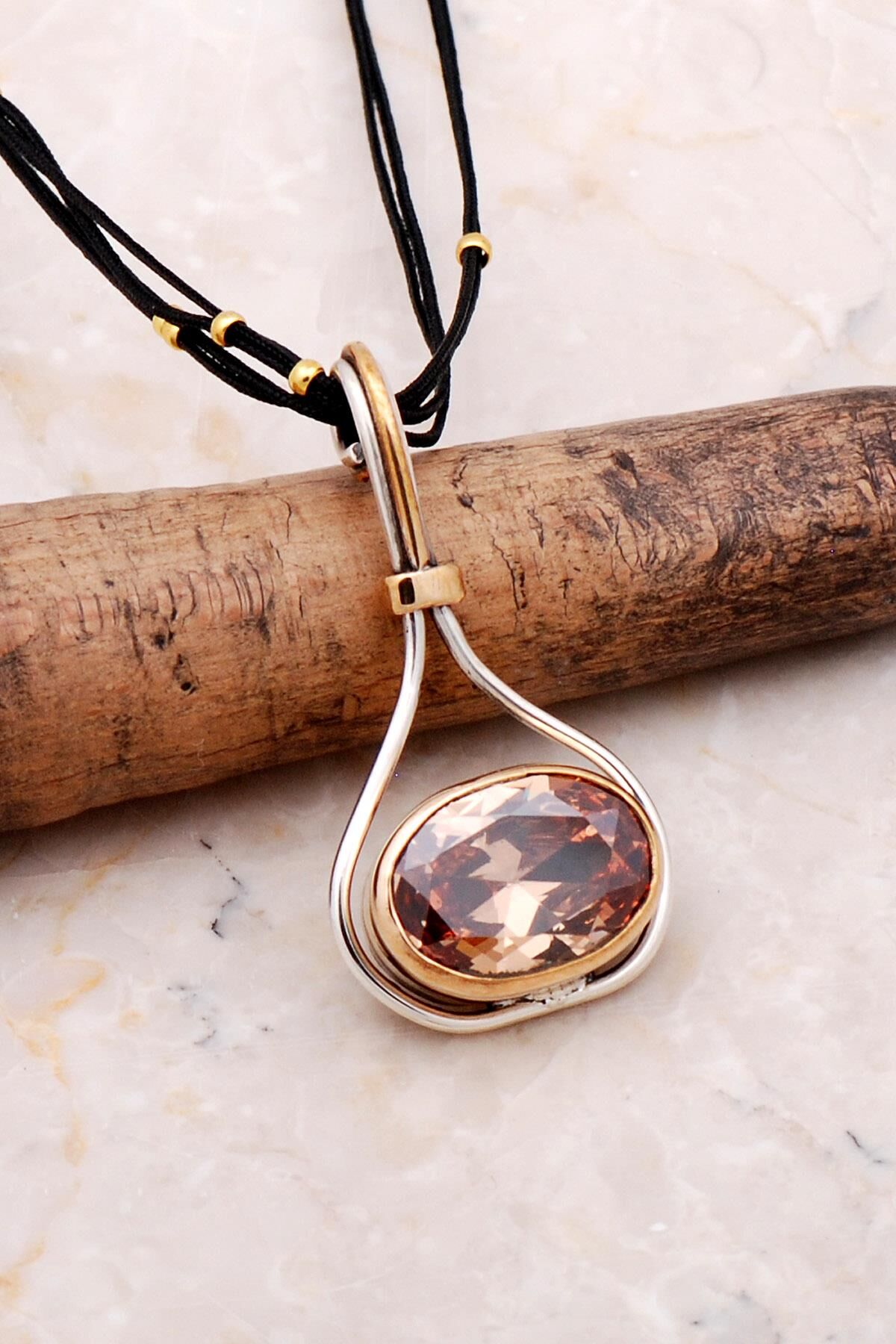 Topaz Taşlı Elişi Tasarım Gümüş Kolye 7205