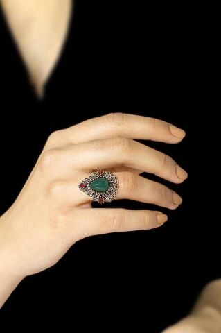 Kök Zümrüt Taşlı Telkari İşlemeli Gümüş Yüzük 2486