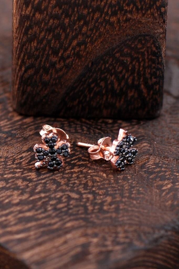 Yoncalı Rose Gümüş Küpe 2426