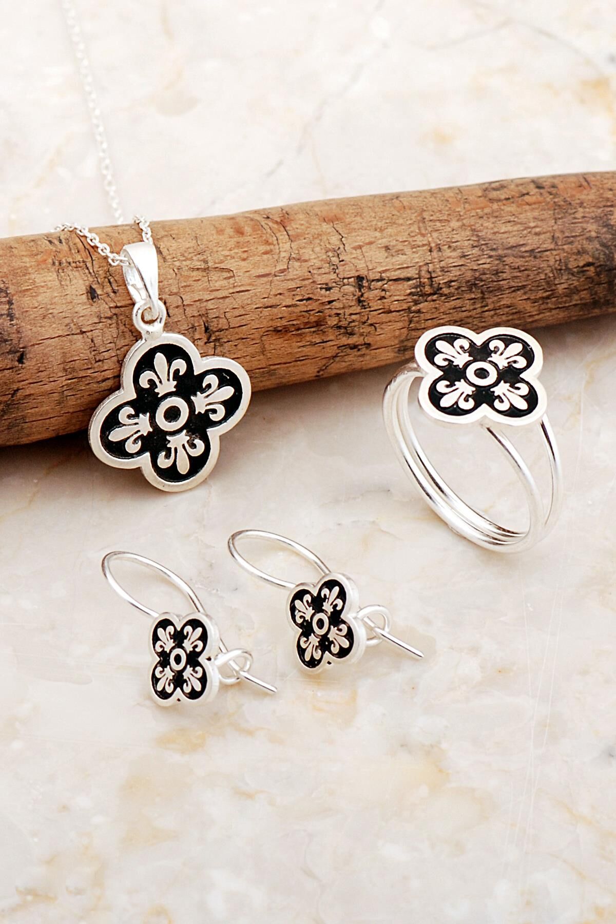 Yonca Elişi Gümüş Set 2837