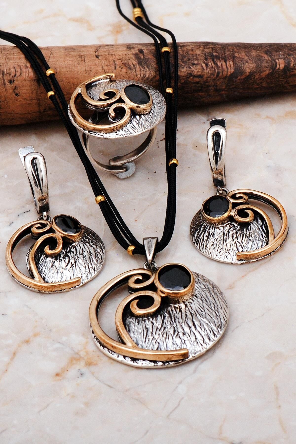 Oniks Taşlı Çekiç Dövme Elişi Gümüş Set 2236