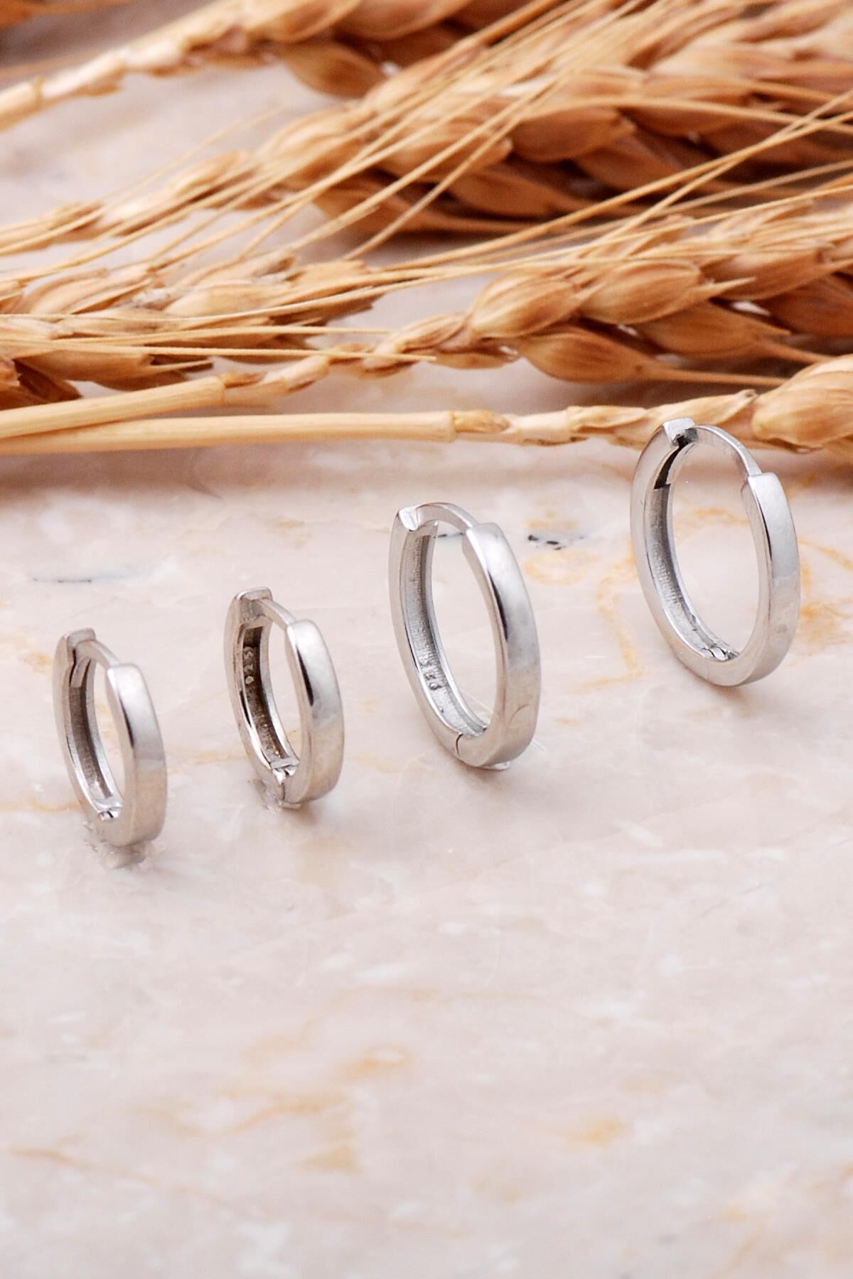 15 Mm ve 12 Mm Rodyumlu Gümüş Halka Küpe Kombini 5767