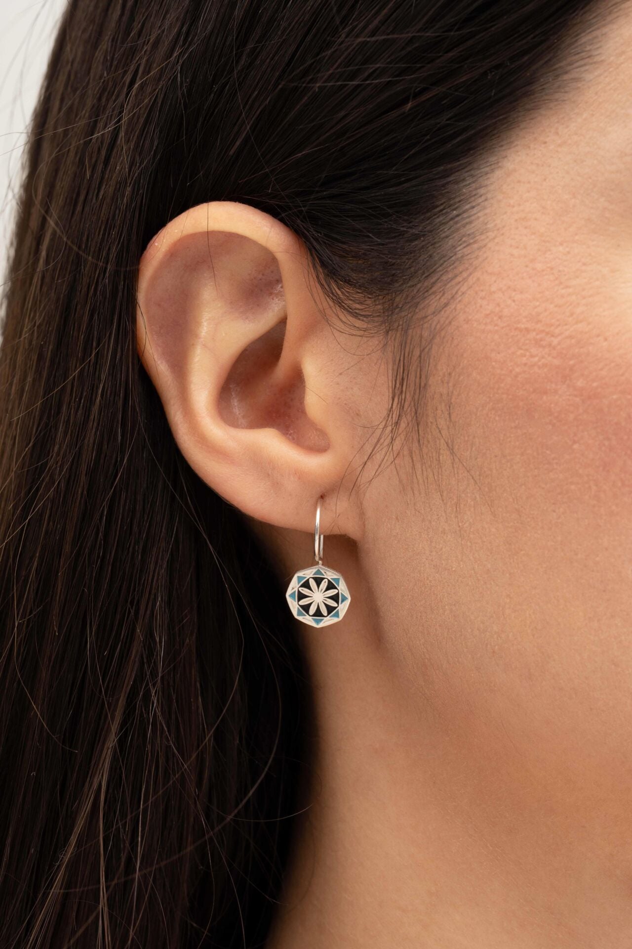 Anadolu Motifli Mineli Elişi Gümüş Küpe 5916