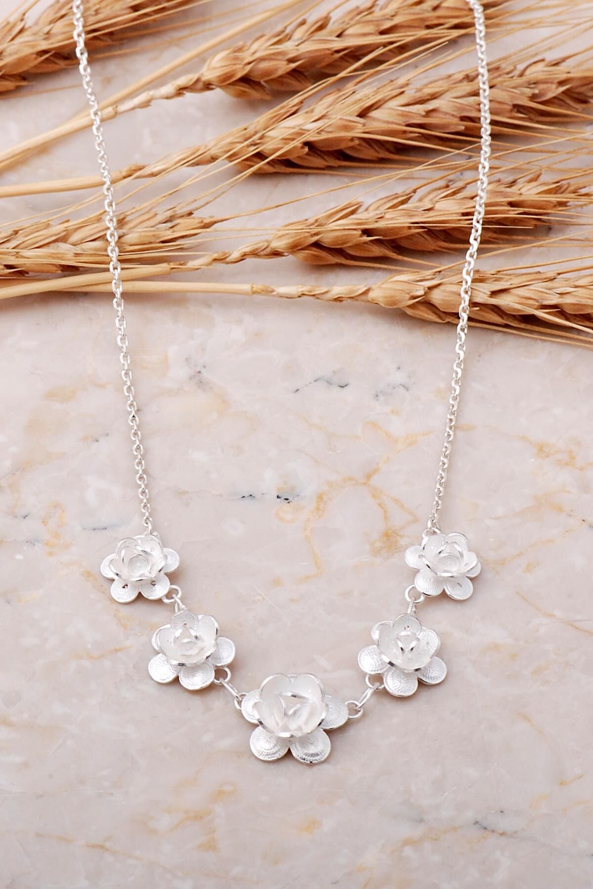 Telkari İşlemeli Elişi Gümüş Kolye 7674