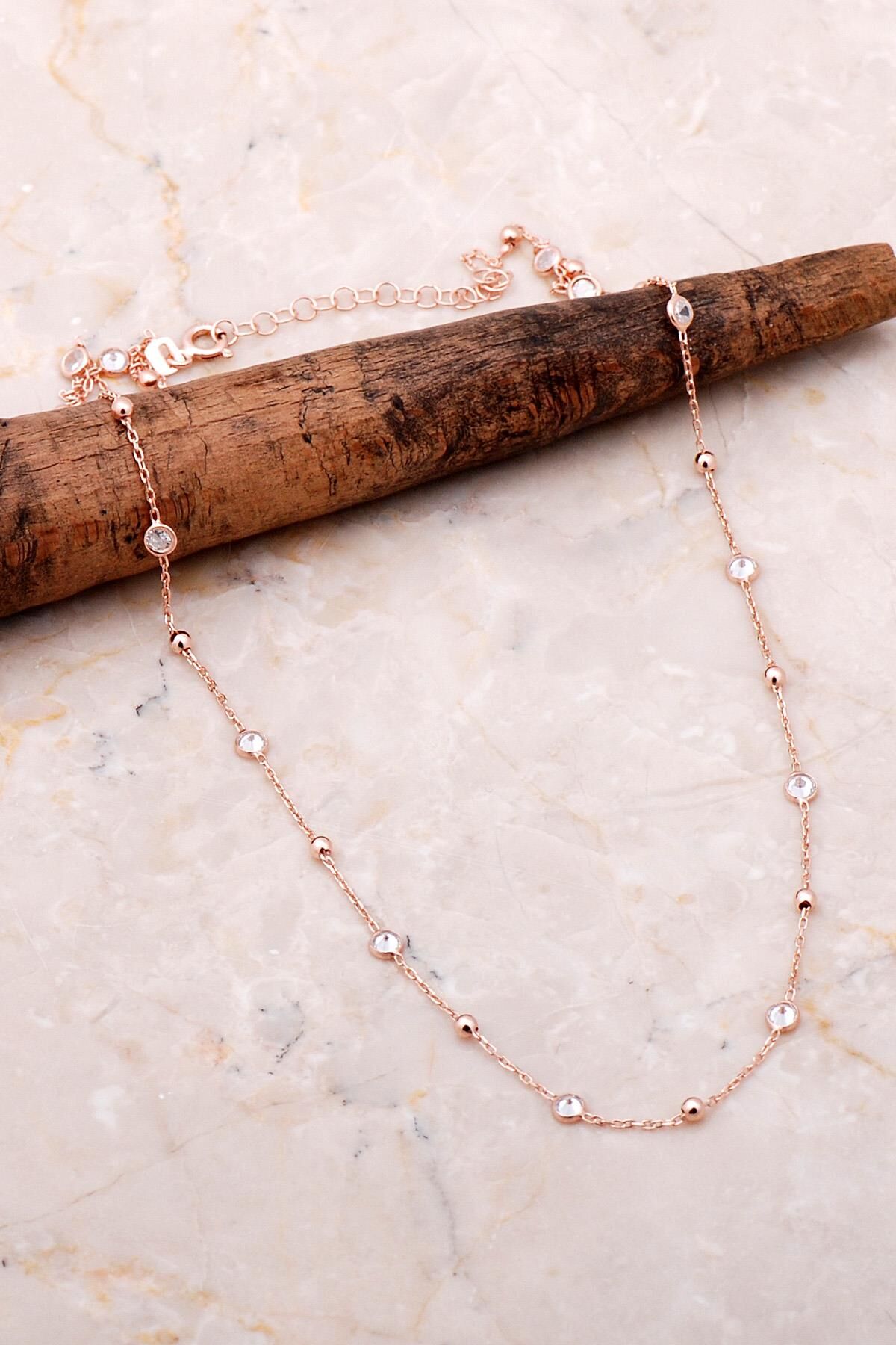 Dorissa Sıra Taşlı 45 Cm Rose Gümüş Kolye 7078