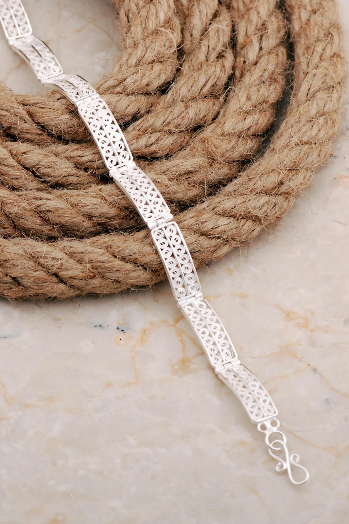 Midyat Telkari Sanatı İşlemeli Elişi Gümüş Bileklik 4681