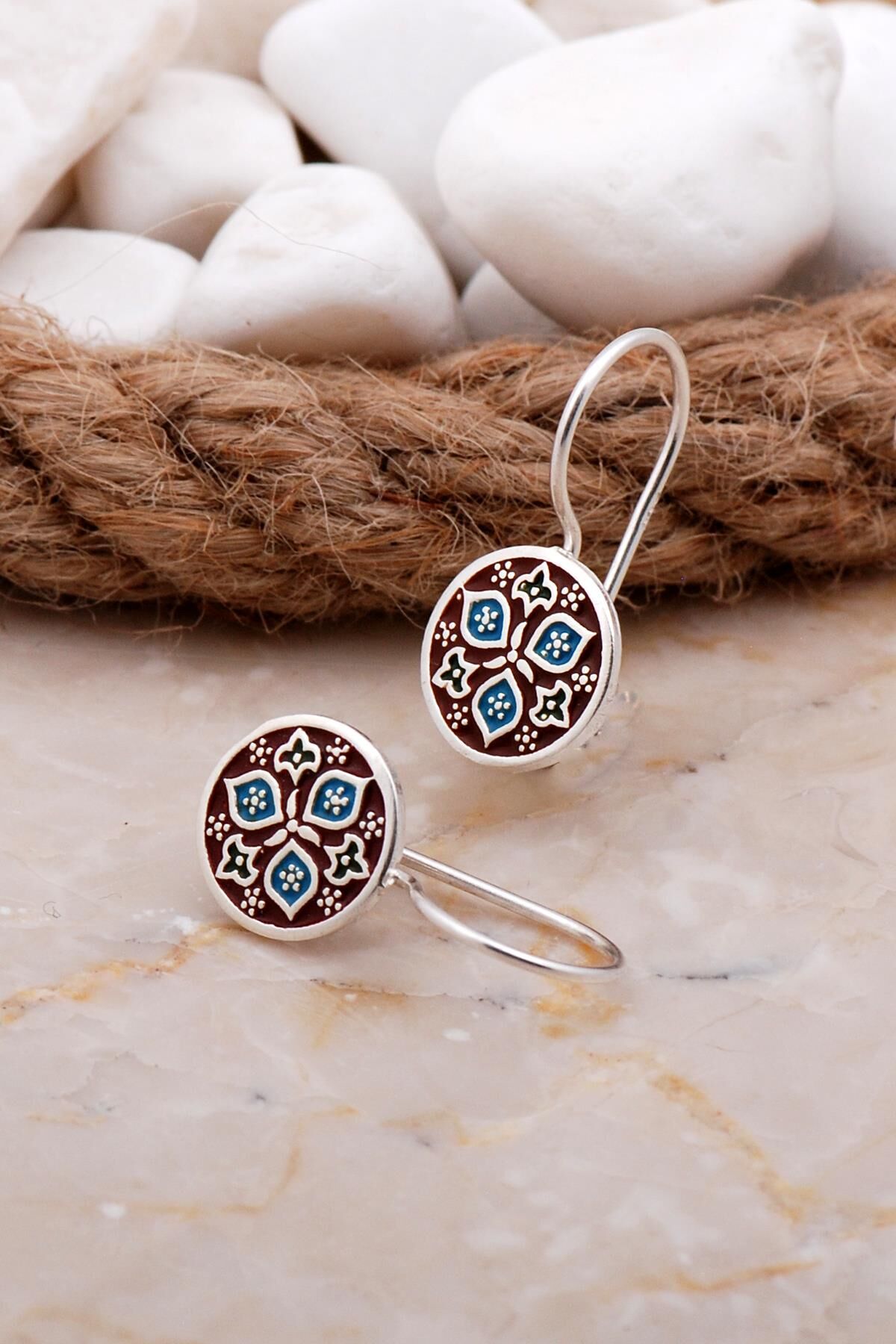 Anadolu Motifli Mineli Elişi Gümüş Küpe 5922