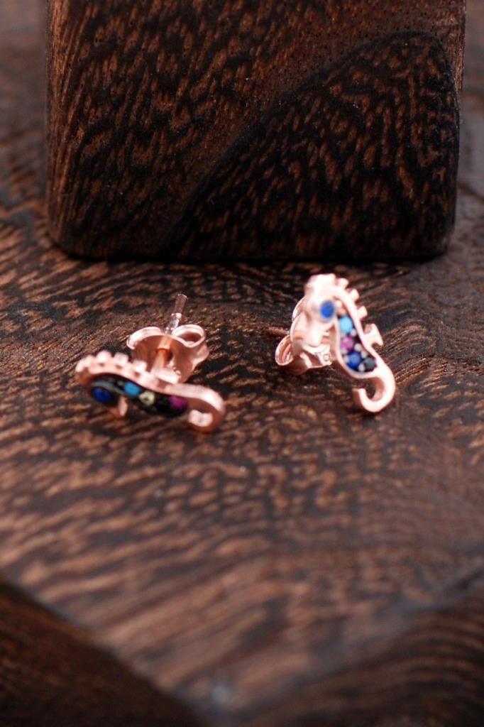 Deniz Atı Tasarım Rose Gümüş Küpe 2384