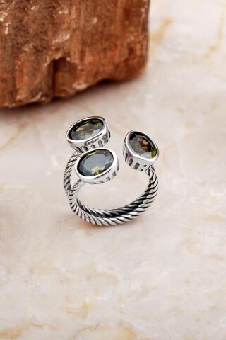 Peridot Taşlı El Sarması Üç Başlı Gümüş Yüzük 5823