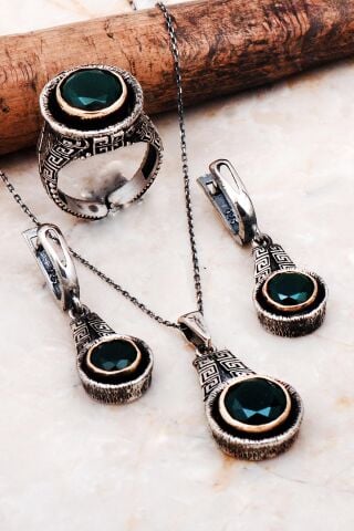 Zümrüt Taşlı Tasarım Elişi Gümüş Set 2275
