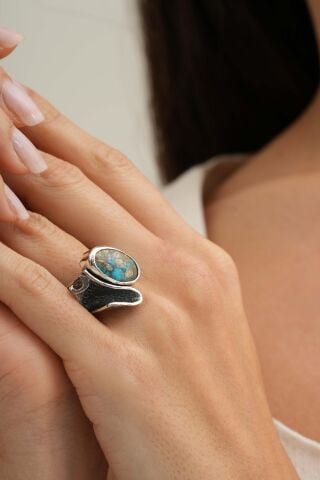 Firuze Taşlı Çekiç Dövme Elişi Tasarım Gümüş Yüzük 5832