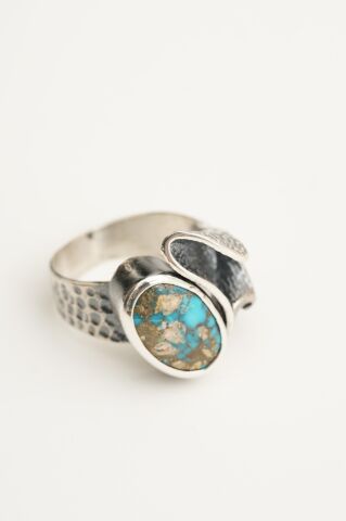 Firuze Taşlı Çekiç Dövme Elişi Tasarım Gümüş Yüzük 5832