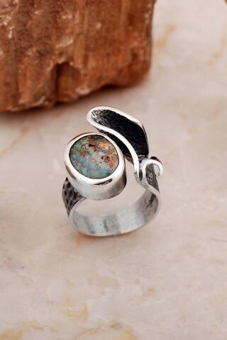 Firuze Taşlı Çekiç Dövme Elişi Tasarım Gümüş Yüzük 5832