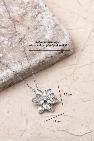 925 Ayar Gümüş Taşlı Lotus Çiçeği Kolye 8102